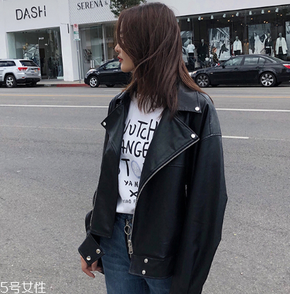 皮衣起褶子怎么辦？皮衣穿著要注意