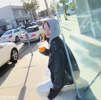 皮衣放久了掉皮怎么辦？皮衣掉皮輕松解決
