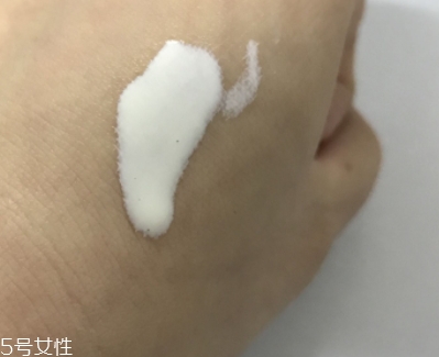 防曬乳可以當(dāng)隔離用嗎？不可用在妝前