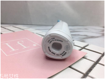 歐樂b電動(dòng)牙刷怎么樣？四個(gè)刷頭很好用