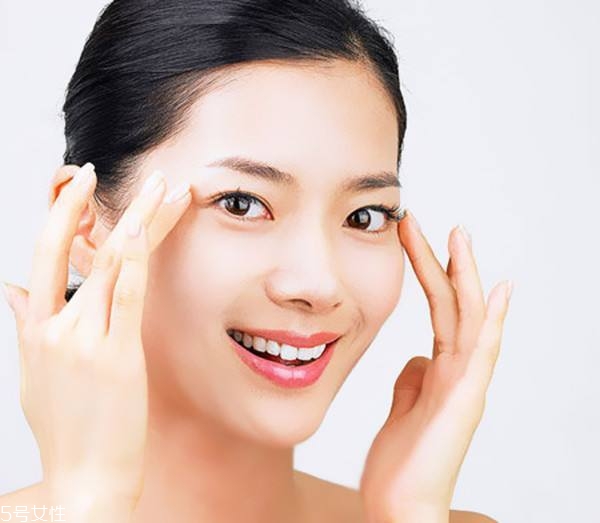 什么樣的人笑起來(lái)好看？如何避免笑起來(lái)像鬼？