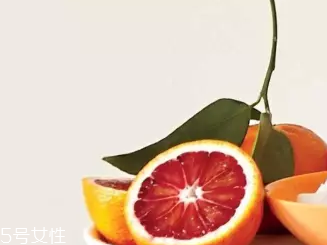 柑橘調(diào)香水好聞嗎？吃了這個(gè)大橘子