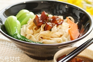 刀削面的鹵子怎么做？