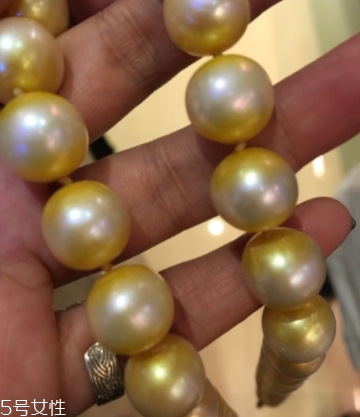 南洋金珠會(huì)掉色嗎？南洋金珠掉色的原因