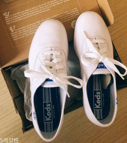 keds小白鞋多少錢？keds帆布鞋正品價(jià)位
