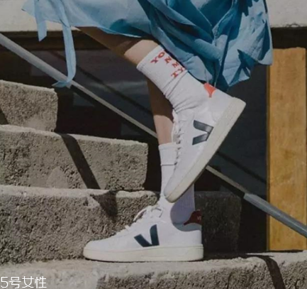 小白鞋清潔劑怎么打開？小白鞋清潔劑打開方法