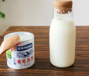 奶蓋怎么喝？奶蓋的正宗喝法