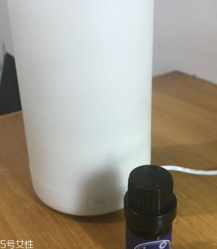玫瑰精油可以去斑嗎？玫瑰精油怎么祛斑