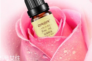 玫瑰精油可以抹頭發(fā)嗎？玫瑰精油怎么抹頭發(fā)