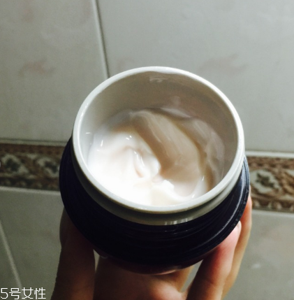 pola紅ba和黑ba按摩膏哪個(gè)好 pola紅ba和黑ba對(duì)比測(cè)評(píng)