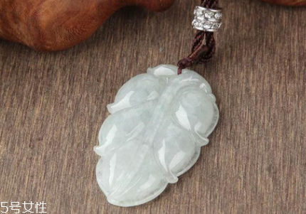 翡翠葉子價(jià)格是多少？翡翠葉子一般多少錢