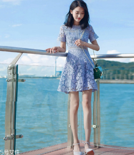 高瘦女生穿什么連衣裙？最適合高瘦女生的連衣裙款式