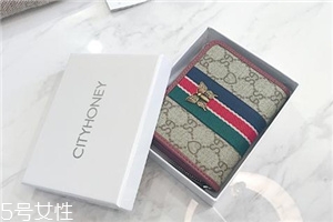 錢包軟皮好還是硬皮好？錢包皮質(zhì)軟硬對比