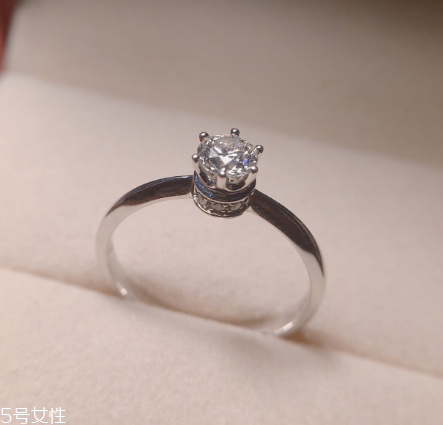 周大生和周生生是什么關(guān)系_哪個好？
