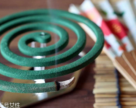 欖菊蚊香和超威蚊香哪個(gè)好？