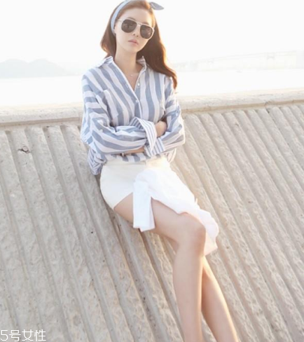 胸大的女生穿什么上衣？適合大胸女生的穿搭