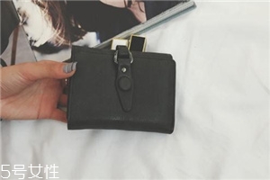 錢(qián)包什么顏色招財(cái)聚財(cái)？招財(cái)錢(qián)包顏色推薦