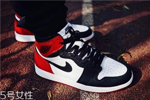 aj 1黑腳趾有女款嗎？aj 1黑腳趾有女生碼數(shù)嗎
