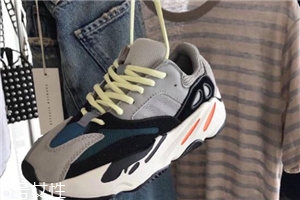 yeezy 700偏碼嗎？yeezy 700碼數正常嗎