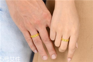 周生生六字真言戒指多少錢？周生生六字大明咒戒指價位