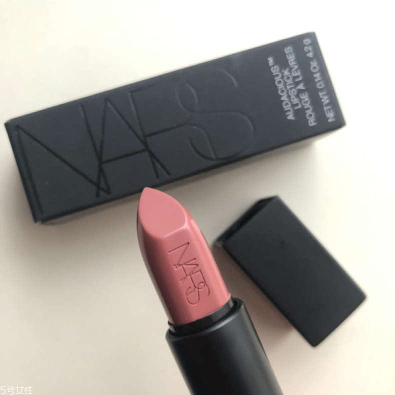 nars豆沙色口紅有幾支？nars兩款豆沙色對比試色
