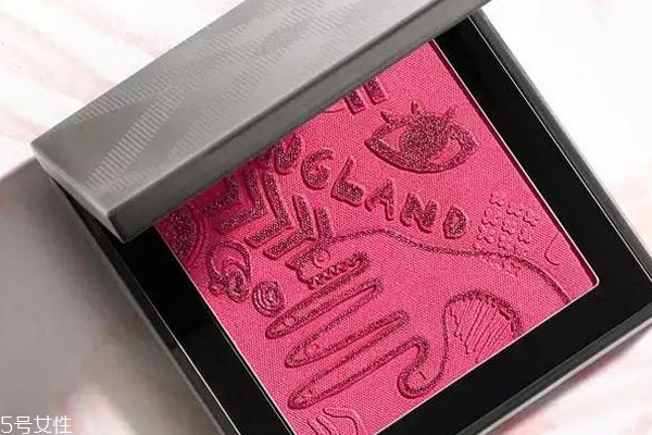 博柏利2018限量腮紅多少錢(qián) burberry18新品腮紅價(jià)格