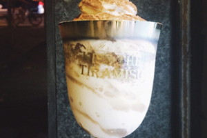 Kiss The Tiramisu冰淇淋多少錢一個？高腳杯提拉米蘇冰淇淋
