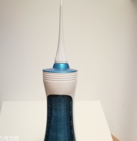 沖牙器能代替牙刷嗎？用沖牙器要刷牙嗎