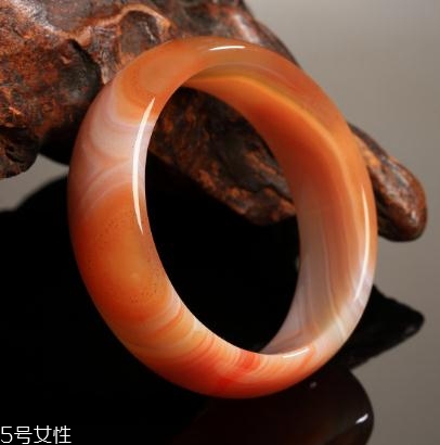 瑪瑙手鐲一般多少錢？瑪瑙手鐲市場(chǎng)行情