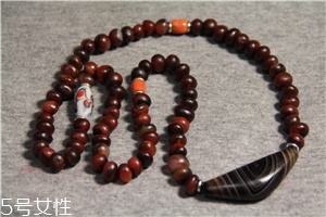 瑪瑙項(xiàng)鏈一般多少錢？瑪瑙項(xiàng)鏈?zhǔn)袌鰞r位