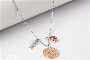 項(xiàng)鏈?zhǔn)屈S金還是鉑金好？項(xiàng)鏈買黃金還是鉑金