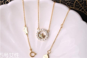 項(xiàng)鏈?zhǔn)亲憬疬€是k金好？項(xiàng)鏈買足金還是k金