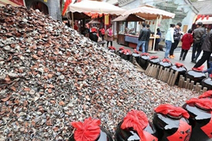 摔碗酒意味著什么？喝完酒為什么要摔碗