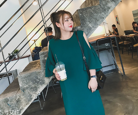 皮膚黃穿什么顏色顯白？適合黃皮女生的衣服顏色