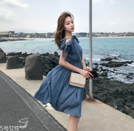 皮膚黃穿什么顏色顯白？適合黃皮女生的衣服顏色