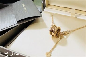 寶格麗彈簧項(xiàng)鏈怎么扣？寶格麗彈簧項(xiàng)鏈幾種扣法