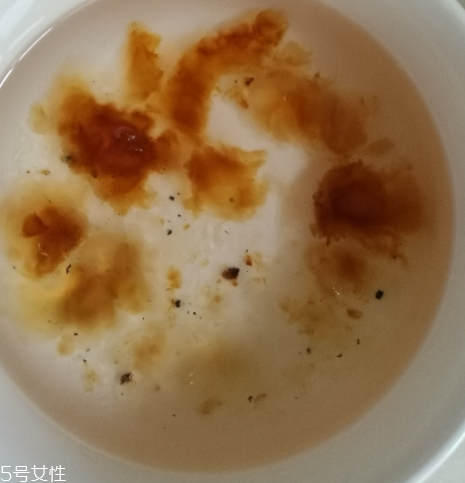 桃膠能和紅糖一起煮嗎？桃膠煮紅糖好嗎？