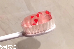 高露潔愛(ài)心牙膏超市有賣的嗎 高露潔愛(ài)心牙膏是什么口味