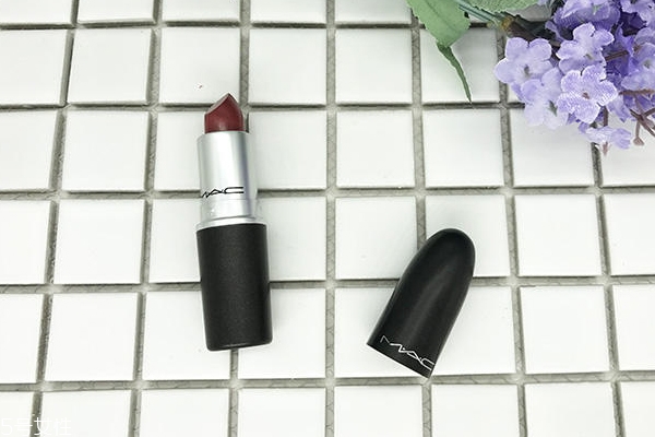 mac brick o la口紅日常嗎？mac brick o la上嘴圖