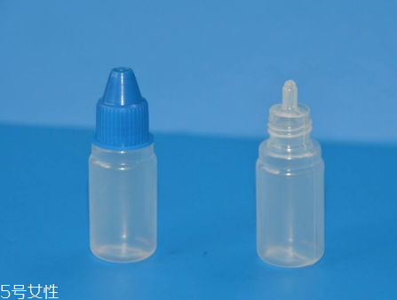 眼藥水是滴在眼睛里嗎？眼藥水是屬于外用的嗎？