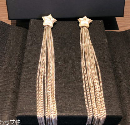耳環(huán)生銹了怎么辦？耳環(huán)生銹怎么處理