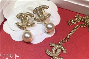 耳環(huán)什么材質(zhì)好？耳環(huán)常見材質(zhì)