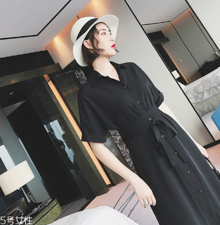 職場新人如何穿搭？職場新人穿衣技巧