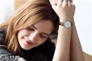 女生戴什么手表好看？適合女生戴的手表款式
