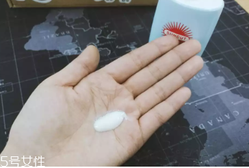 高絲suncut藍(lán)瓶防曬霜是物理防曬嗎？會(huì)不會(huì)搓泥