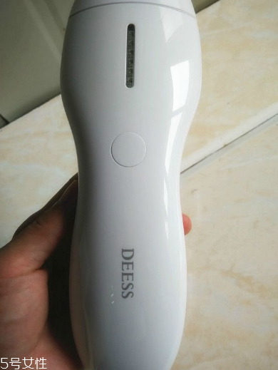 deess脫毛儀怎么用？蒂絲脫毛儀使用方法