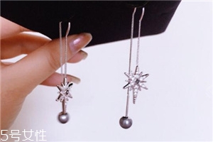 耳環(huán)后面的扣怎么戴？耳環(huán)后面的扣戴法