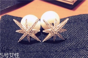 耳釘有異味怎么清洗？耳釘有異味清洗方法
