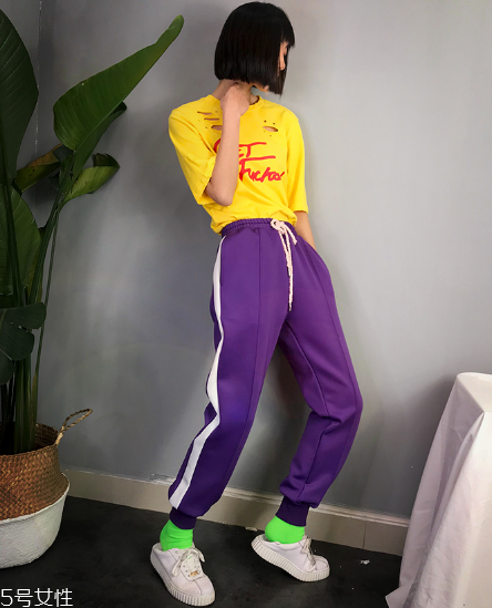 校服褲怎么搭配？校服褲搭配圖片