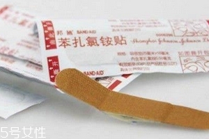 創(chuàng)可貼可以當(dāng)乳貼嗎？創(chuàng)可貼當(dāng)乳貼好嗎？